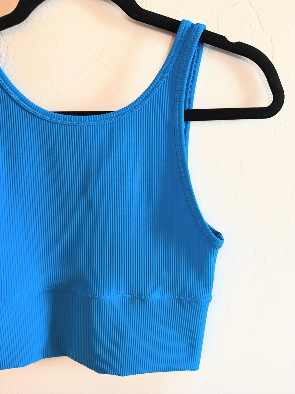 Lululemon Power Pivot Tank *Poolside - Picture 4 of 9